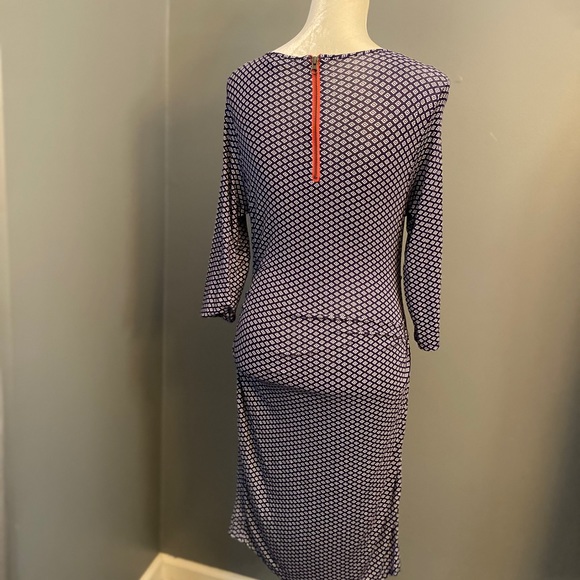 A Pea in the Pod Midi Dress. - Picture 5 of 7